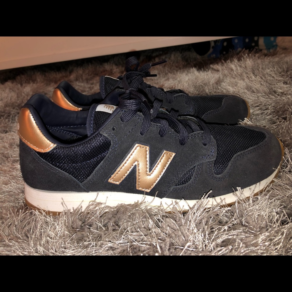 New Balance 520 Women’s Running Shoes Size 8 US